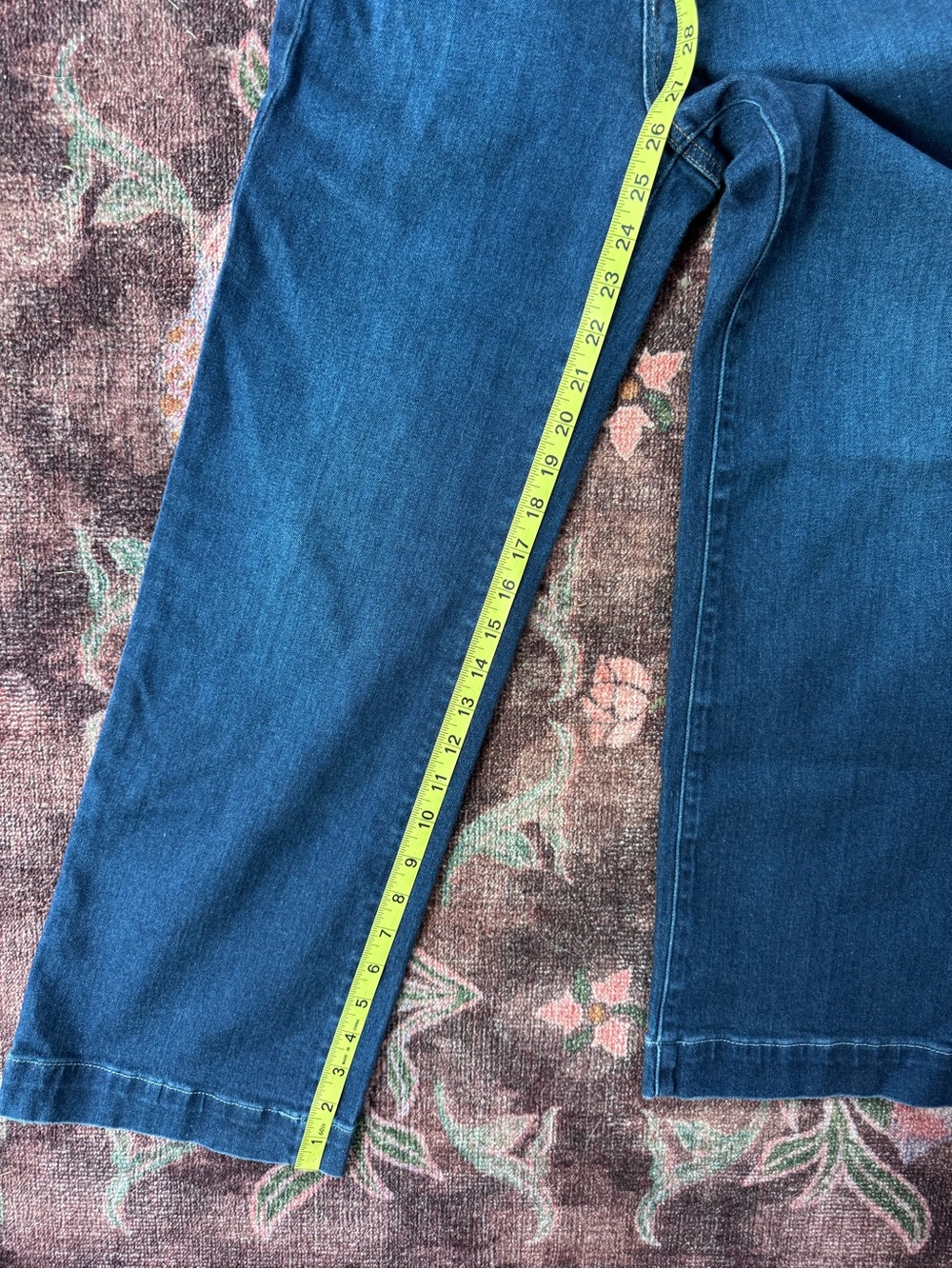 Paige Anessa Wide Leg Cropped High-Rise Jeans in Dark Blue Size 24 - Picture 7 of 8